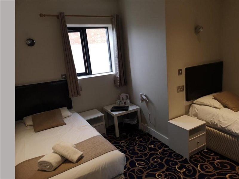 The R Inn Hotel Desborough Zewnętrze zdjęcie