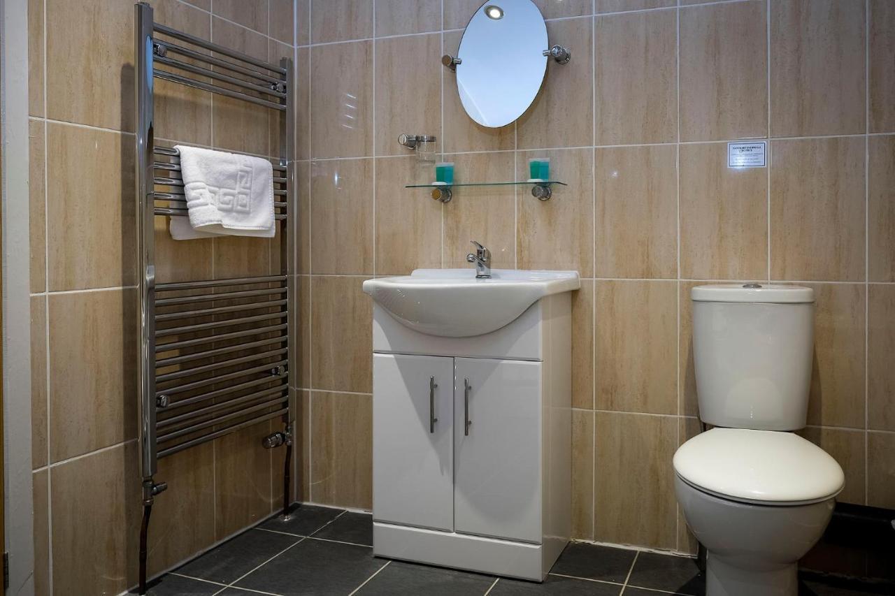The R Inn Hotel Desborough Zewnętrze zdjęcie