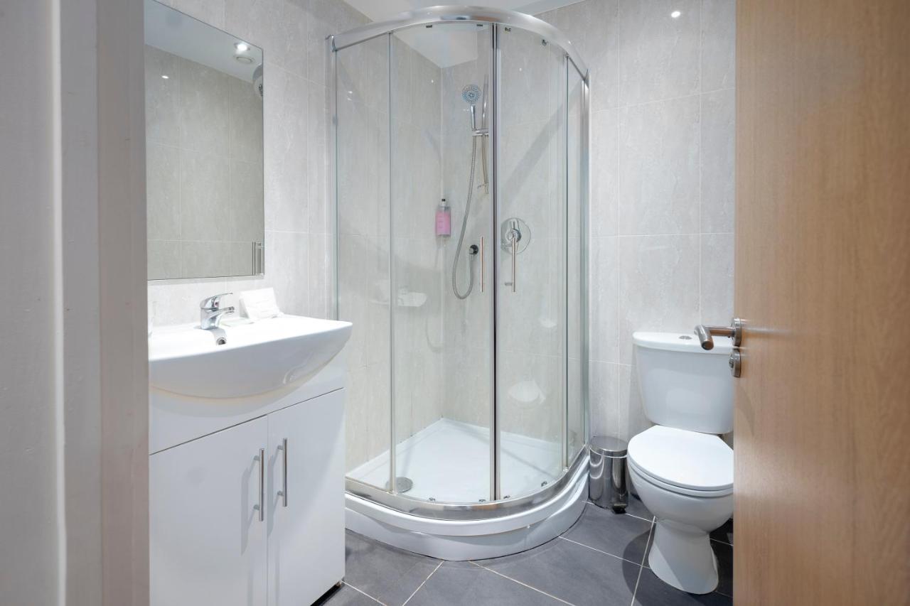 The R Inn Hotel Desborough Zewnętrze zdjęcie