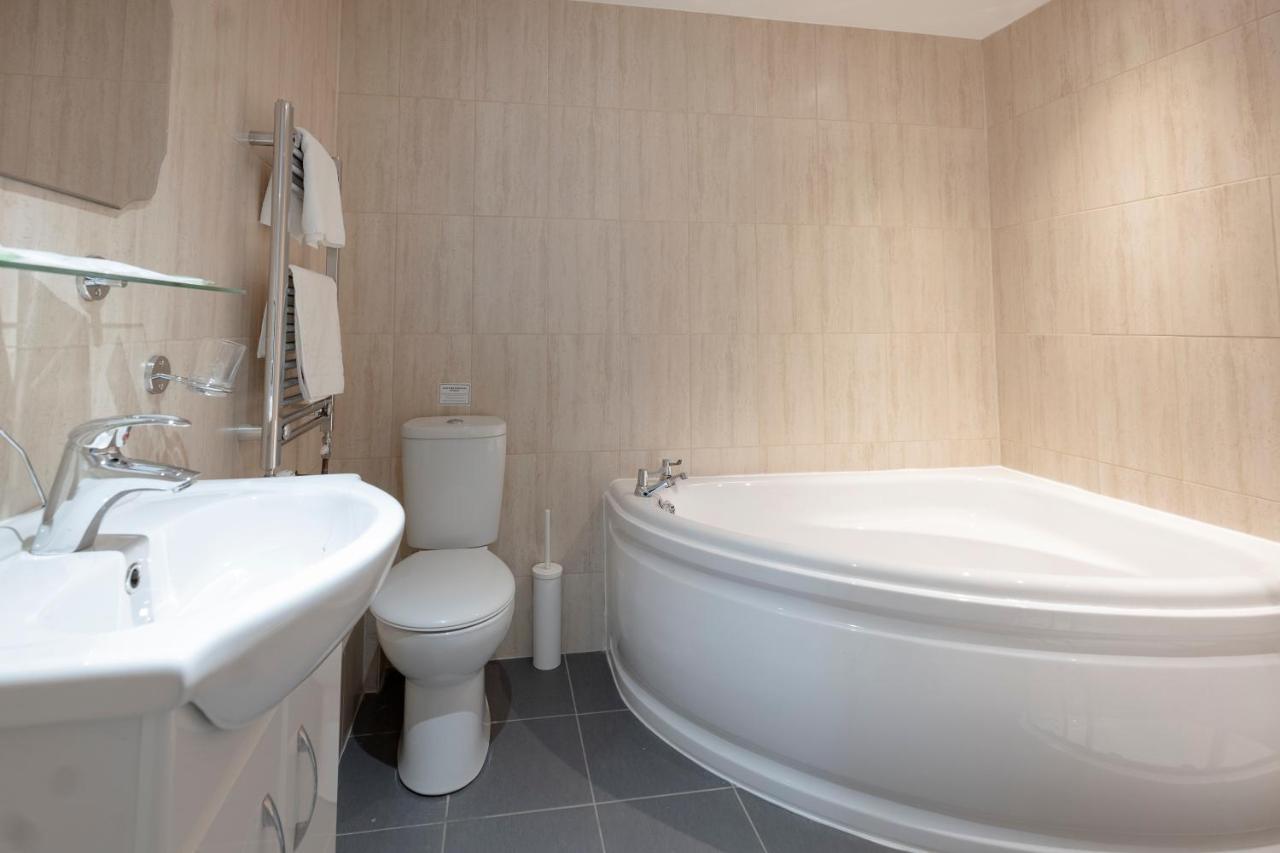 The R Inn Hotel Desborough Zewnętrze zdjęcie
