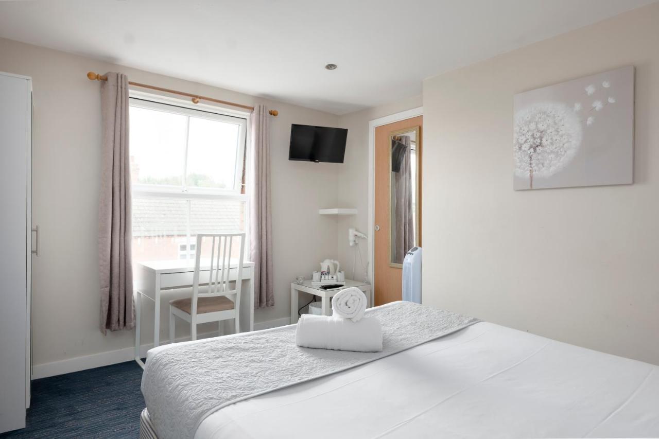 The R Inn Hotel Desborough Zewnętrze zdjęcie