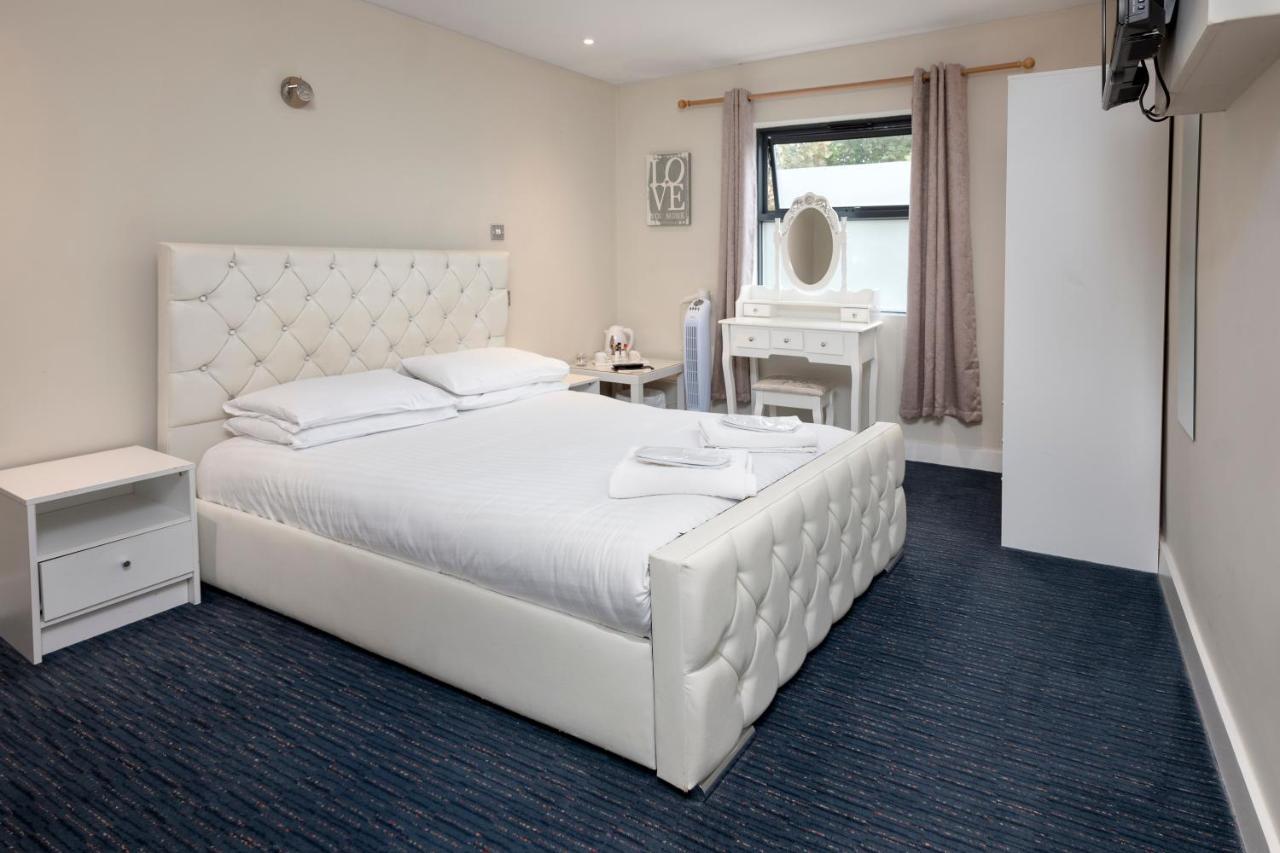 The R Inn Hotel Desborough Zewnętrze zdjęcie
